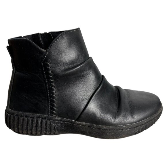 Collection by CLARKS Black Leather Zip-Side Booties Womens SZ 6.5 Slip-on Ankle - Picture 5 of 11